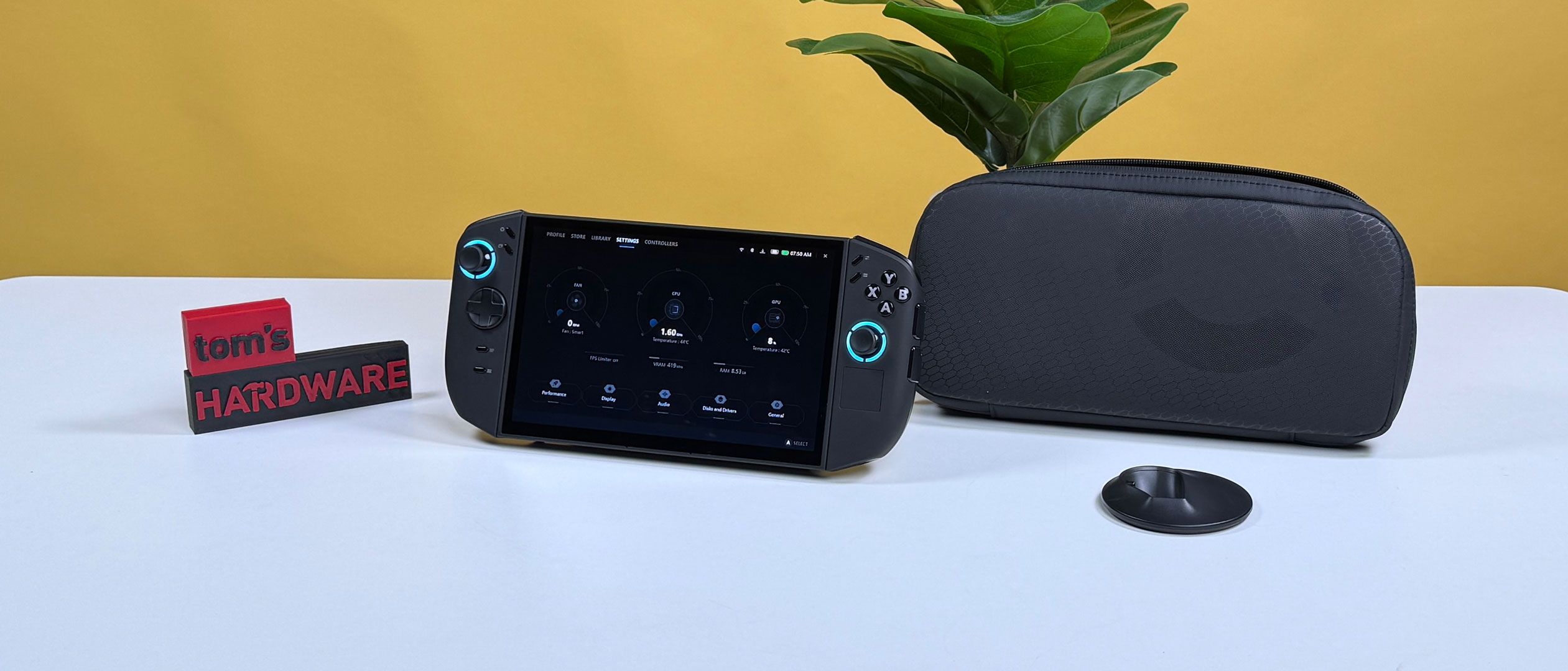 Lenovo Legion Go 2 — Lenovo