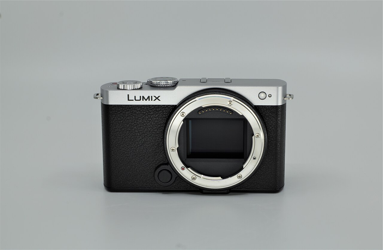 Panasonic Lumix S9 — Panasonic